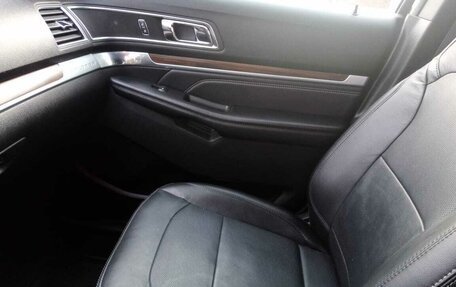 Ford Explorer VI, 2017 год, 3 100 000 рублей, 11 фотография