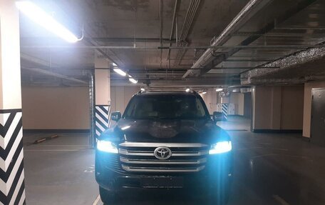 Toyota Land Cruiser, 2022 год, 12 000 000 рублей, 1 фотография