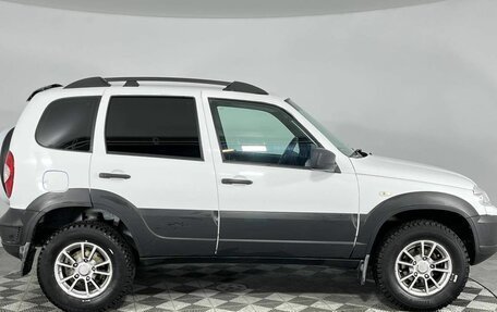 Chevrolet Niva I рестайлинг, 2018 год, 850 000 рублей, 3 фотография