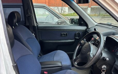 Nissan Cube II, 2001 год, 220 000 рублей, 6 фотография