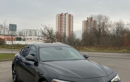 Alfa Romeo Giulia II, 2022 год, 3 050 000 рублей, 1 фотография