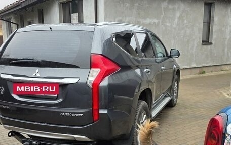 Mitsubishi Pajero Sport III рестайлинг, 2019 год, 2 800 000 рублей, 5 фотография