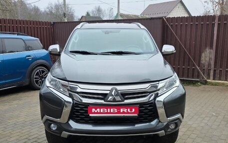 Mitsubishi Pajero Sport III рестайлинг, 2019 год, 2 800 000 рублей, 2 фотография