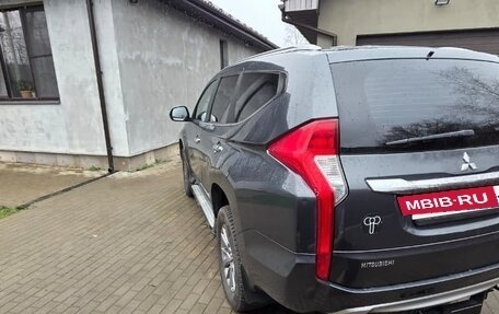 Mitsubishi Pajero Sport III рестайлинг, 2019 год, 2 800 000 рублей, 4 фотография