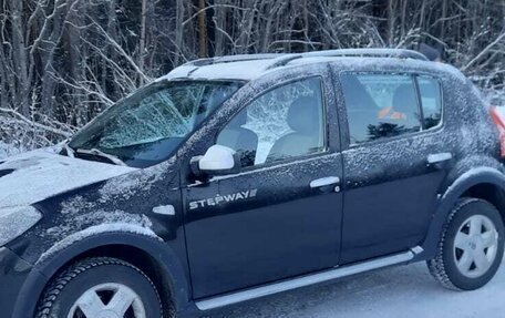 Renault Sandero I, 2013 год, 600 000 рублей, 4 фотография