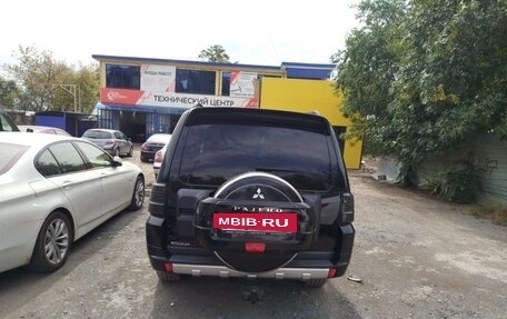 Mitsubishi Pajero IV, 2011 год, 1 550 000 рублей, 3 фотография