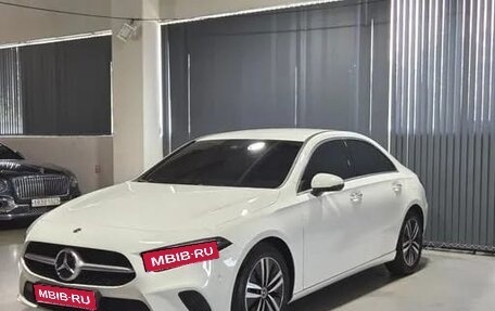 Mercedes-Benz A-Класс, 2022 год, 3 000 000 рублей, 1 фотография