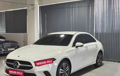 Mercedes-Benz A-Класс, 2022 год, 3 000 000 рублей, 1 фотография