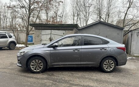 Hyundai Solaris II рестайлинг, 2019 год, 700 000 рублей, 4 фотография