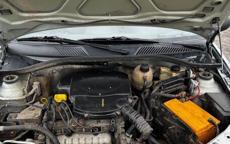 Renault Symbol I, 2004 год, 350 000 рублей, 8 фотография