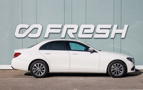 Mercedes-Benz E-Класс, 2019 год, 2 999 000 рублей, 5 фотография