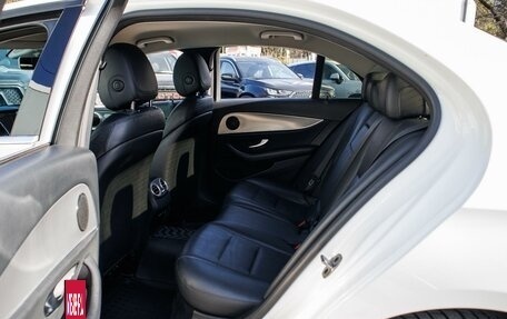 Mercedes-Benz E-Класс, 2019 год, 2 999 000 рублей, 14 фотография