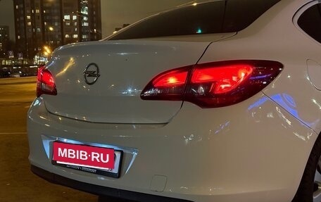 Opel Astra J, 2014 год, 960 000 рублей, 5 фотография