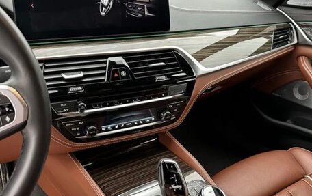 BMW 5 серия, 2020 год, 6 350 000 рублей, 19 фотография