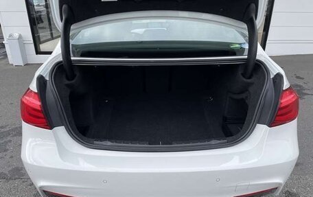 BMW 3 серия, 2018 год, 1 296 000 рублей, 7 фотография