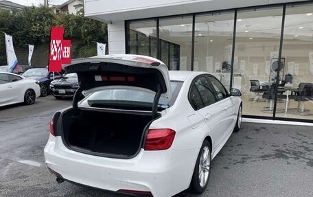 BMW 3 серия, 2018 год, 1 296 000 рублей, 6 фотография