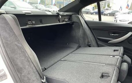 BMW 3 серия, 2018 год, 1 296 000 рублей, 19 фотография