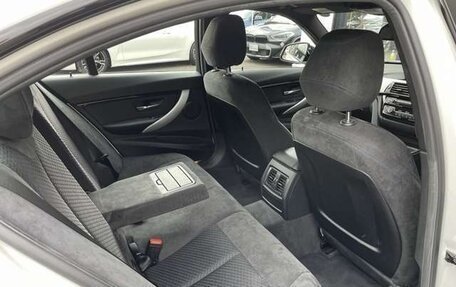 BMW 3 серия, 2018 год, 1 296 000 рублей, 18 фотография