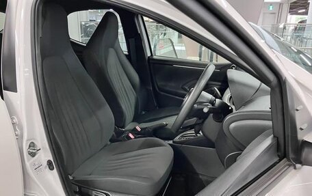 Toyota Yaris, 2022 год, 1 160 586 рублей, 9 фотография