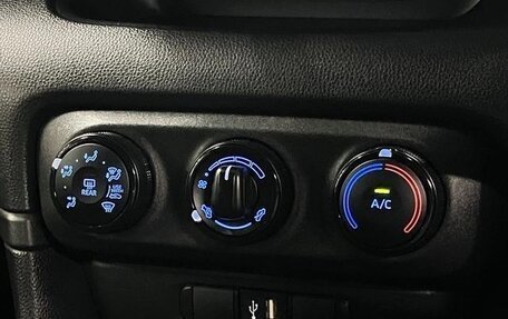 Toyota Yaris, 2022 год, 1 160 586 рублей, 18 фотография