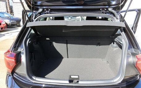 Volkswagen Polo VI (EU Market), 2022 год, 1 380 586 рублей, 29 фотография