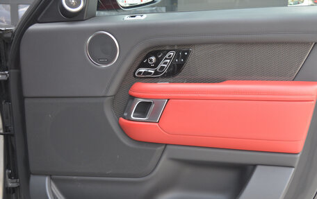 Land Rover Range Rover IV рестайлинг, 2018 год, 11 350 000 рублей, 33 фотография