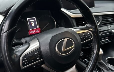 Lexus RX IV рестайлинг, 2017 год, 3 950 000 рублей, 20 фотография