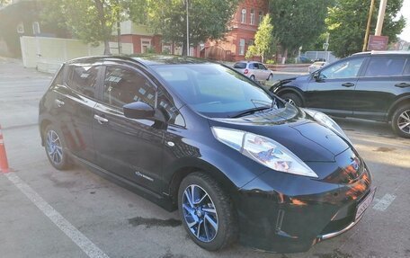 Nissan Leaf I, 2017 год, 990 000 рублей, 6 фотография