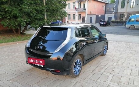 Nissan Leaf I, 2017 год, 990 000 рублей, 4 фотография