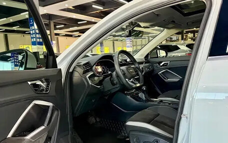 Audi Q3, 2021 год, 1 897 000 рублей, 8 фотография