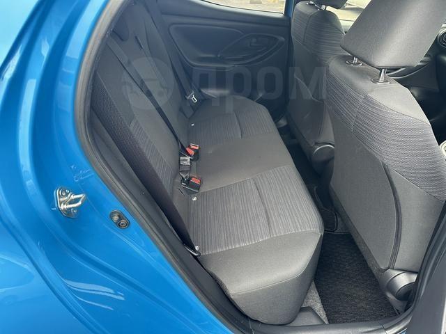 Toyota Yaris III рестайлинг 2, 2021 год, 650 000 рублей, 13 фотография