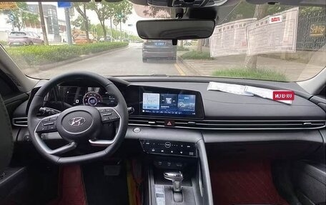 Hyundai Elantra, 2022 год, 1 290 000 рублей, 7 фотография