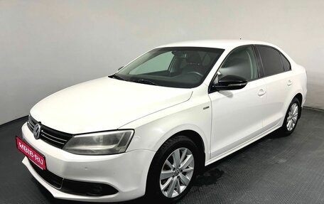 Volkswagen Jetta VI, 2013 год, 850 000 рублей, 1 фотография