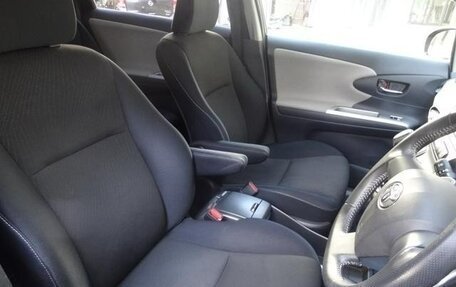 Toyota Wish II, 2011 год, 1 054 000 рублей, 10 фотография