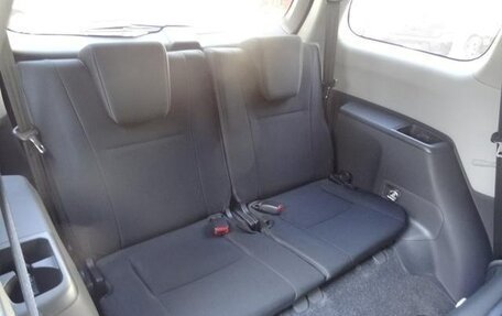 Toyota Wish II, 2011 год, 1 054 000 рублей, 13 фотография