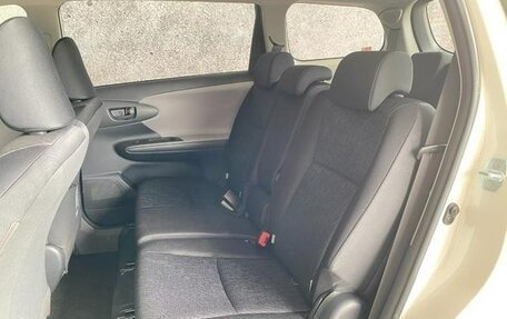 Toyota Wish II, 2011 год, 1 005 000 рублей, 12 фотография