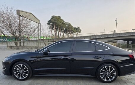 Hyundai Sonata VIII, 2022 год, 1 870 000 рублей, 3 фотография