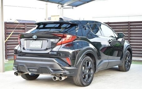 Toyota C-HR I рестайлинг, 2022 год, 1 400 000 рублей, 5 фотография