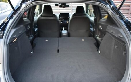 Toyota C-HR I рестайлинг, 2022 год, 1 400 000 рублей, 15 фотография