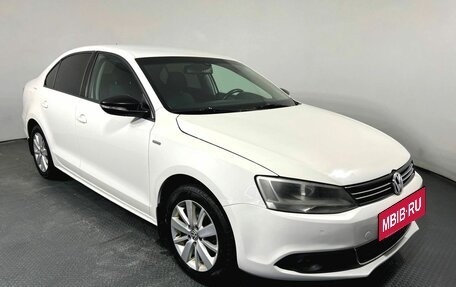 Volkswagen Jetta VI, 2013 год, 850 000 рублей, 3 фотография