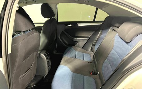 Volkswagen Jetta VI, 2013 год, 850 000 рублей, 16 фотография