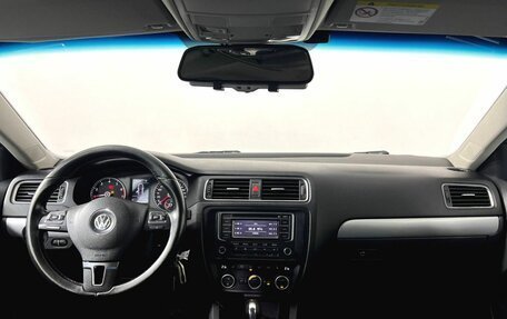 Volkswagen Jetta VI, 2013 год, 850 000 рублей, 14 фотография