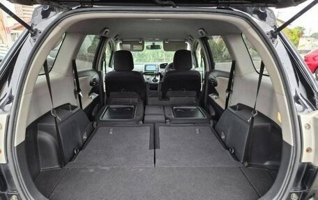 Toyota Wish II, 2011 год, 1 100 000 рублей, 31 фотография