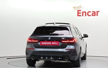 BMW 1 серия, 2021 год, 2 100 121 рублей, 7 фотография