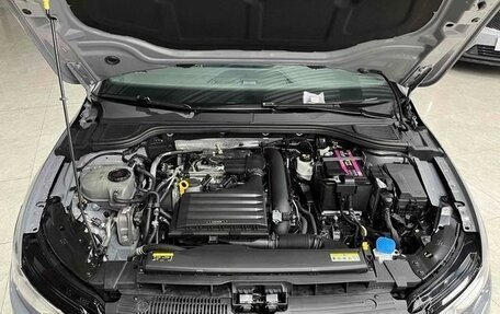 Volkswagen Golf VIII, 2022 год, 1 643 000 рублей, 5 фотография