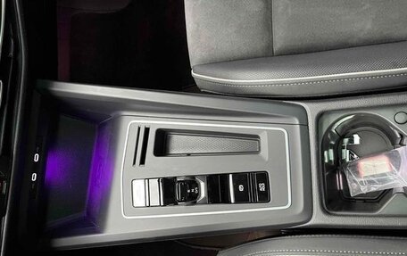 Volkswagen Golf VIII, 2022 год, 1 643 000 рублей, 16 фотография