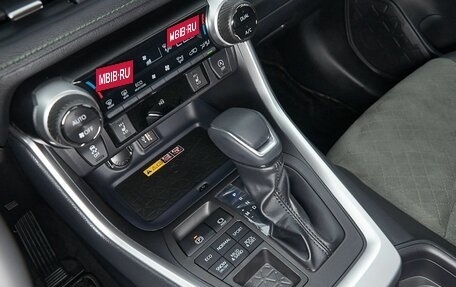 Toyota RAV4, 2025 год, 4 399 000 рублей, 9 фотография