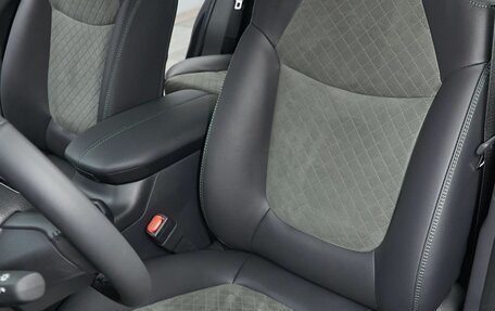 Toyota RAV4, 2025 год, 4 399 000 рублей, 12 фотография