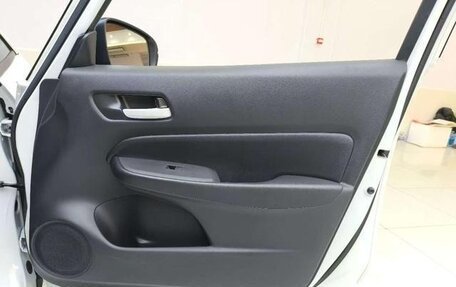 Honda Fit, 2021 год, 1 098 000 рублей, 15 фотография