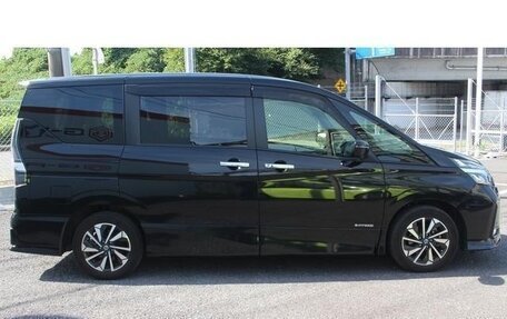 Nissan Serena, 2022 год, 2 160 000 рублей, 6 фотография